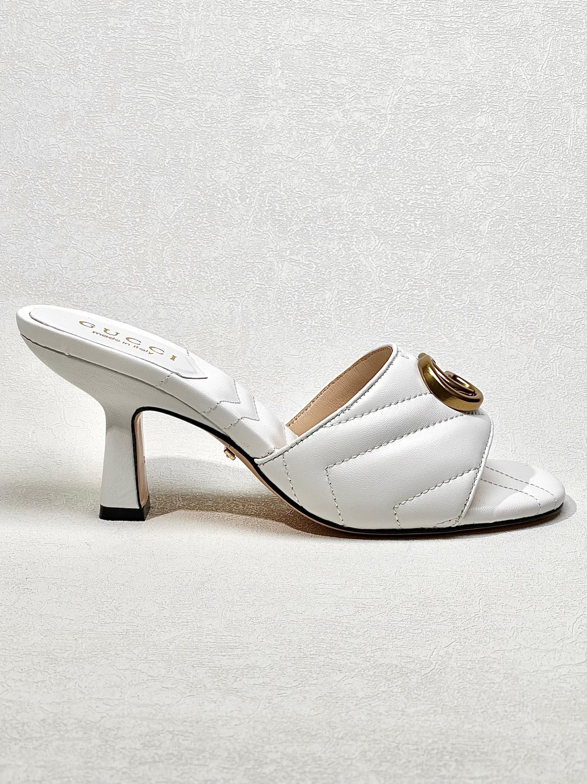 Gucci Double G Leather Sandals