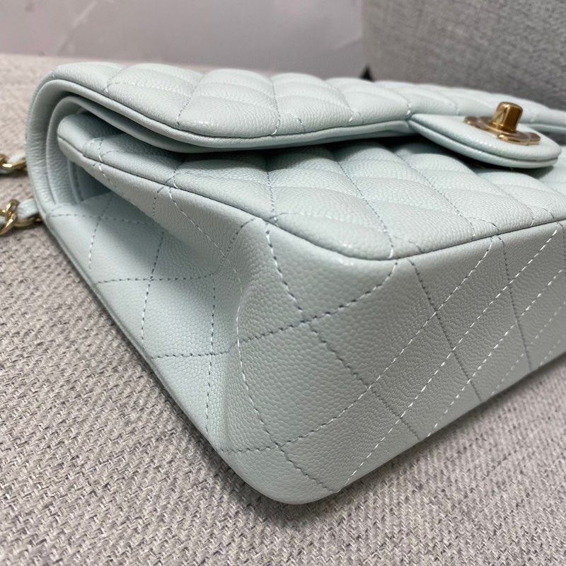 chanel classic flap bag