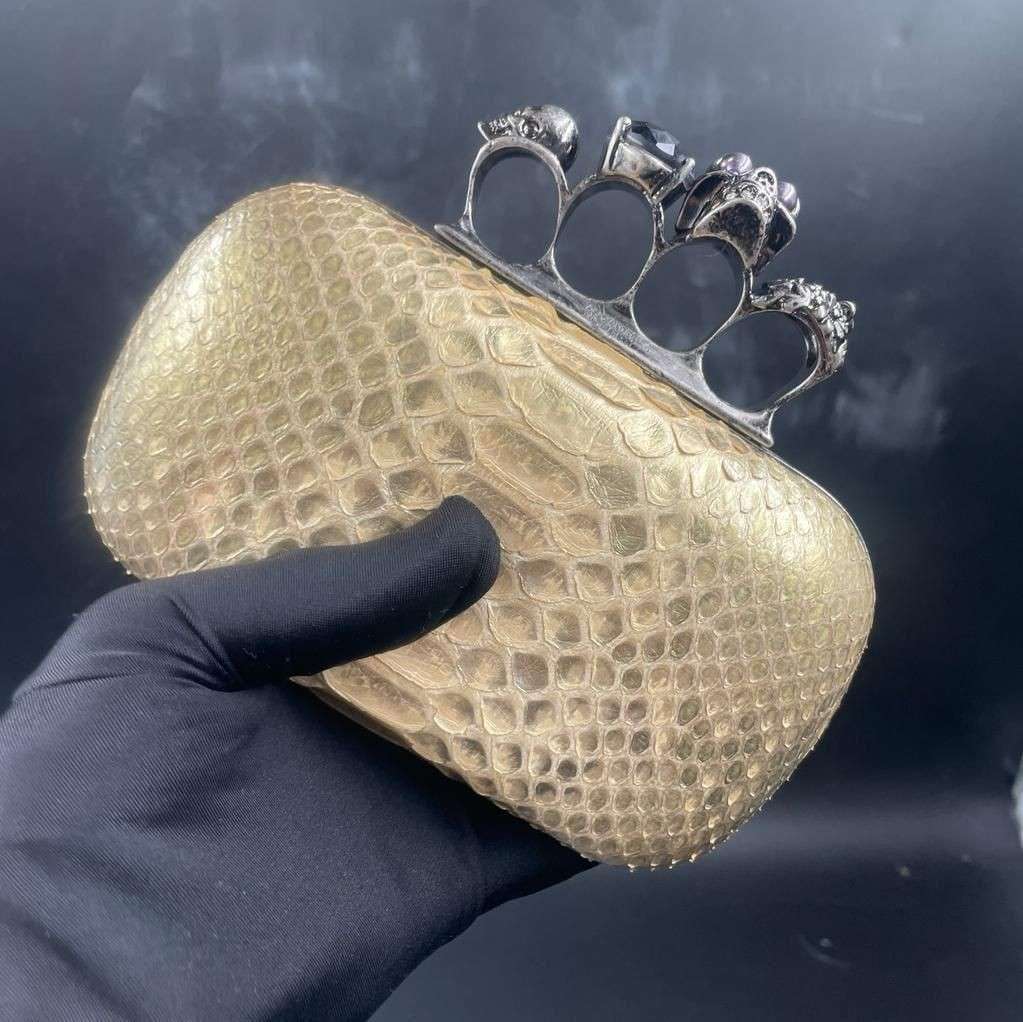 alexander mcqueen bag with skull