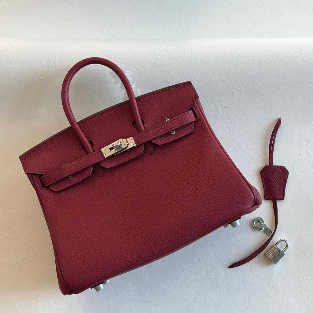 Hermes Birkin 25 Leather Handbag