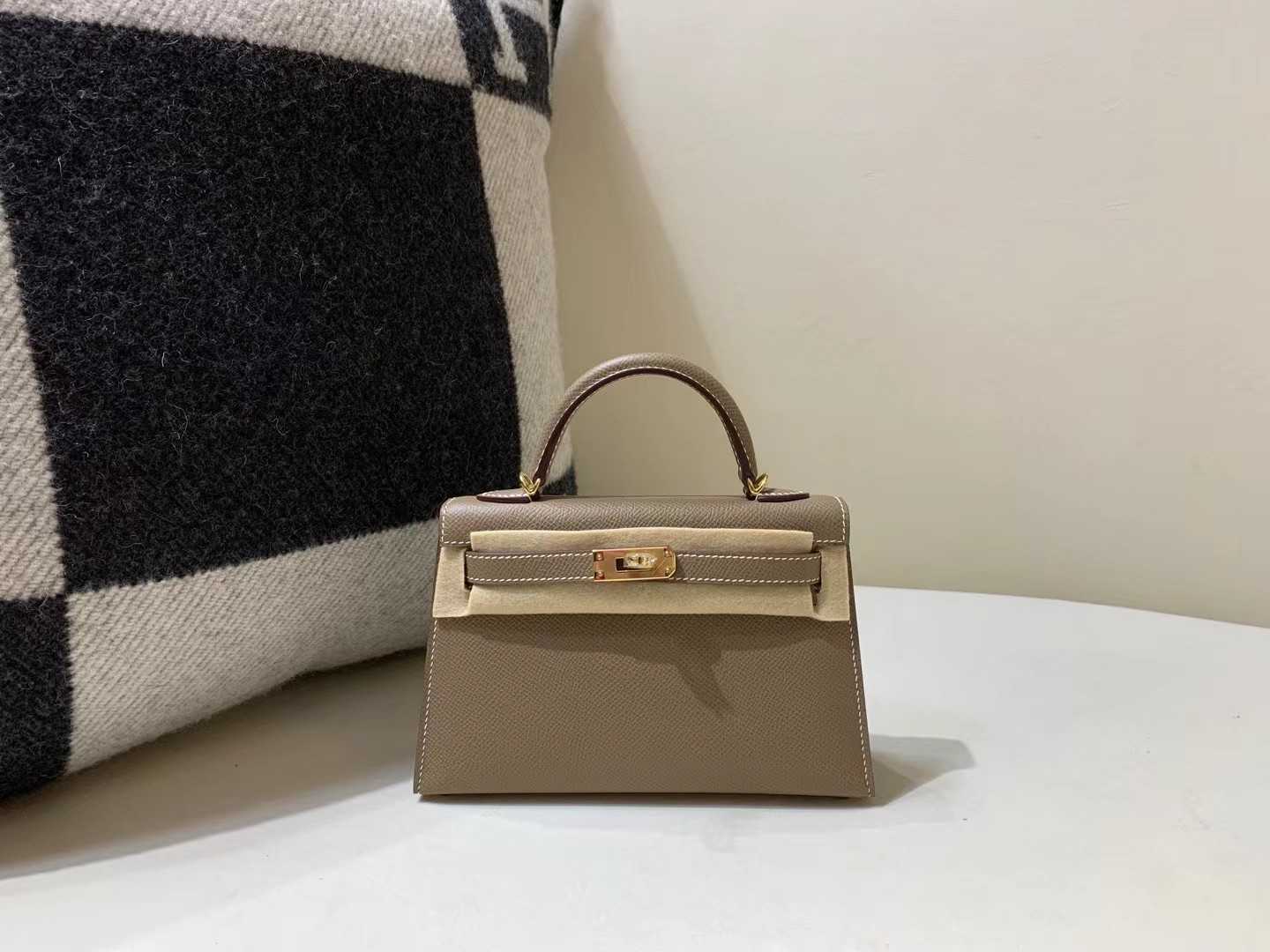 hermes mini kelly