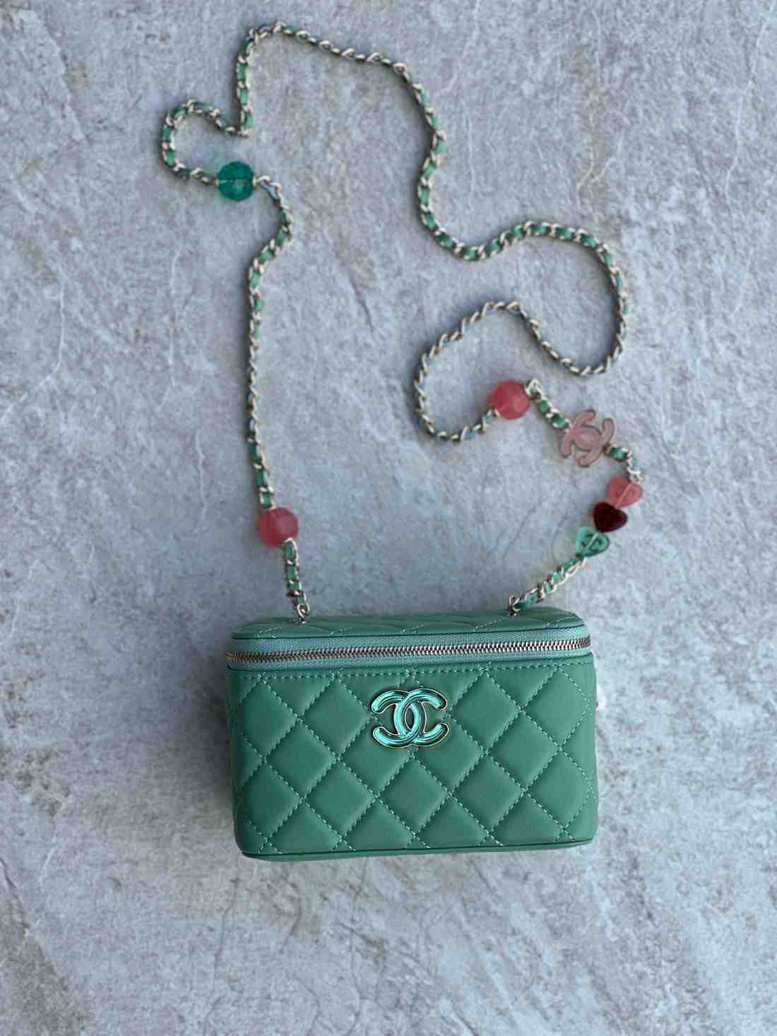 chanel small vanity bag