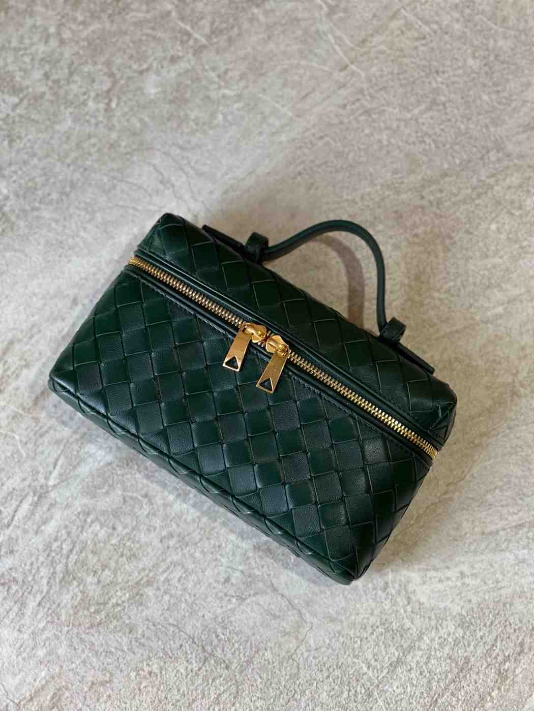 bottega veneta vanity case on strap