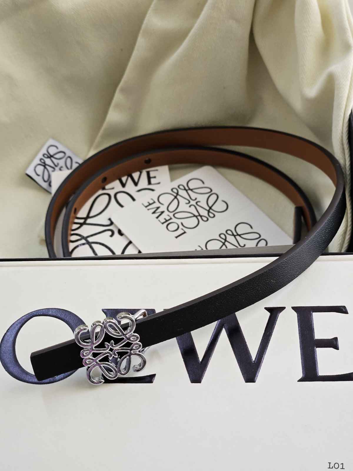 loewe anagram belt
