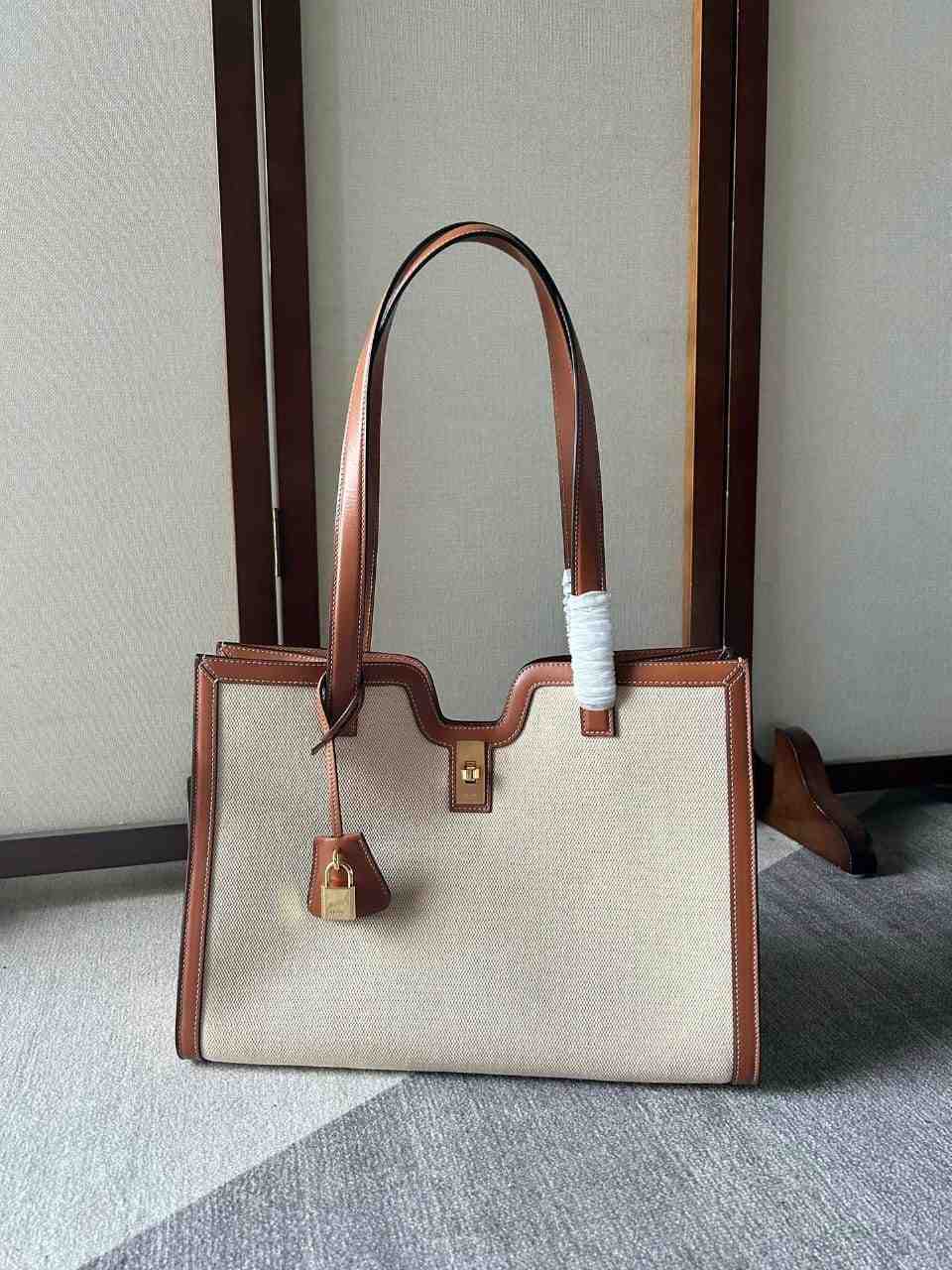 celine cabas 16 in smooth calfskin
