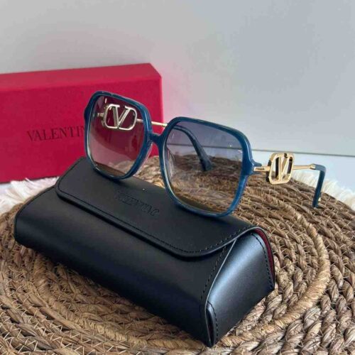 Valentino Eyewear Oversized Square Frame Sunglasses