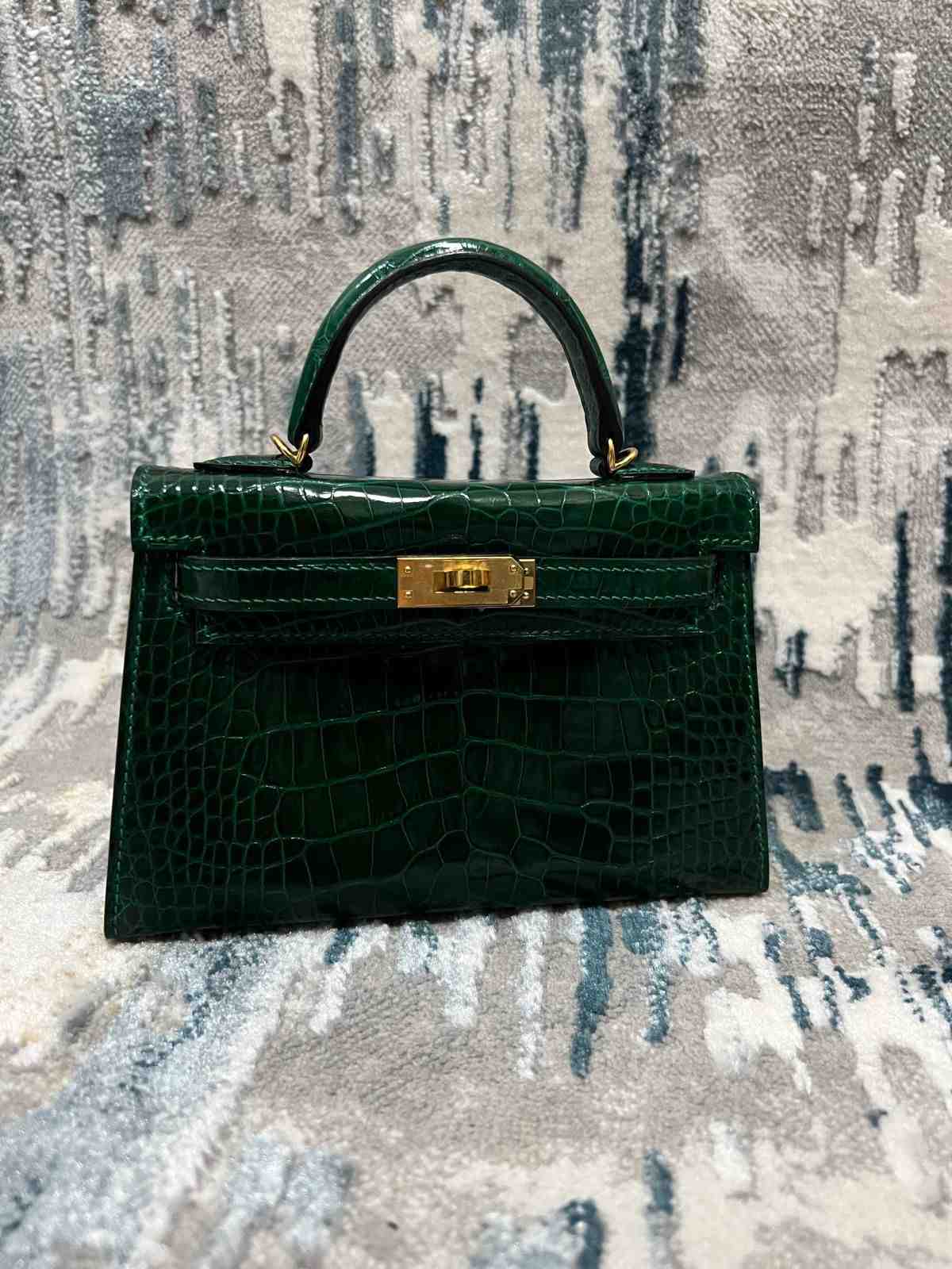 hermes kelly 20 crocodile