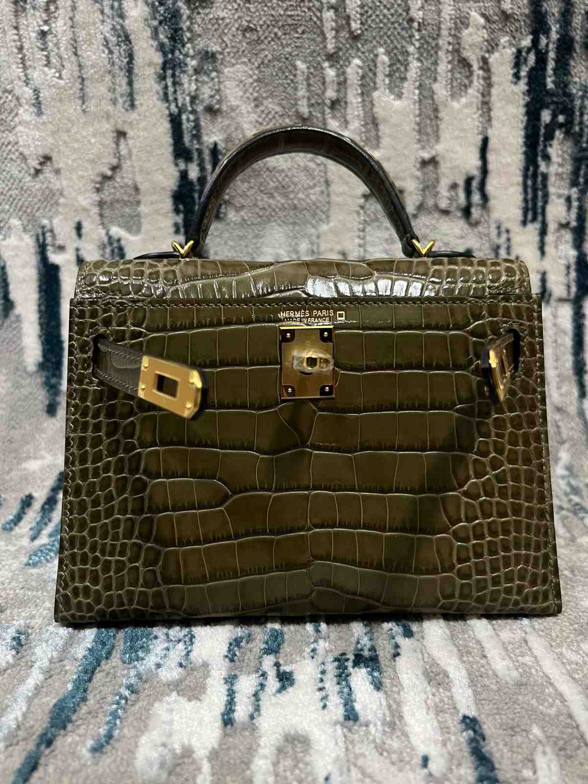 hermes kelly 20 crocodile