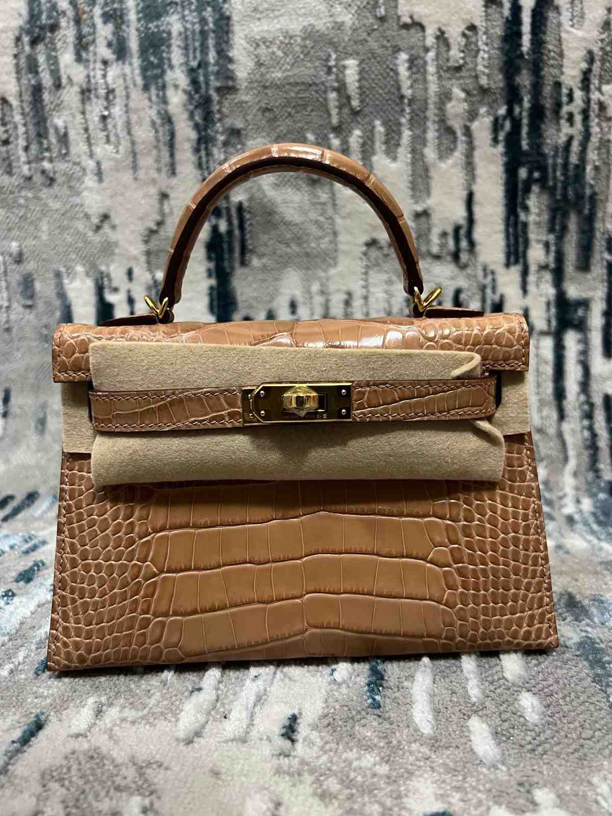 hermes kelly 20 crocodile
