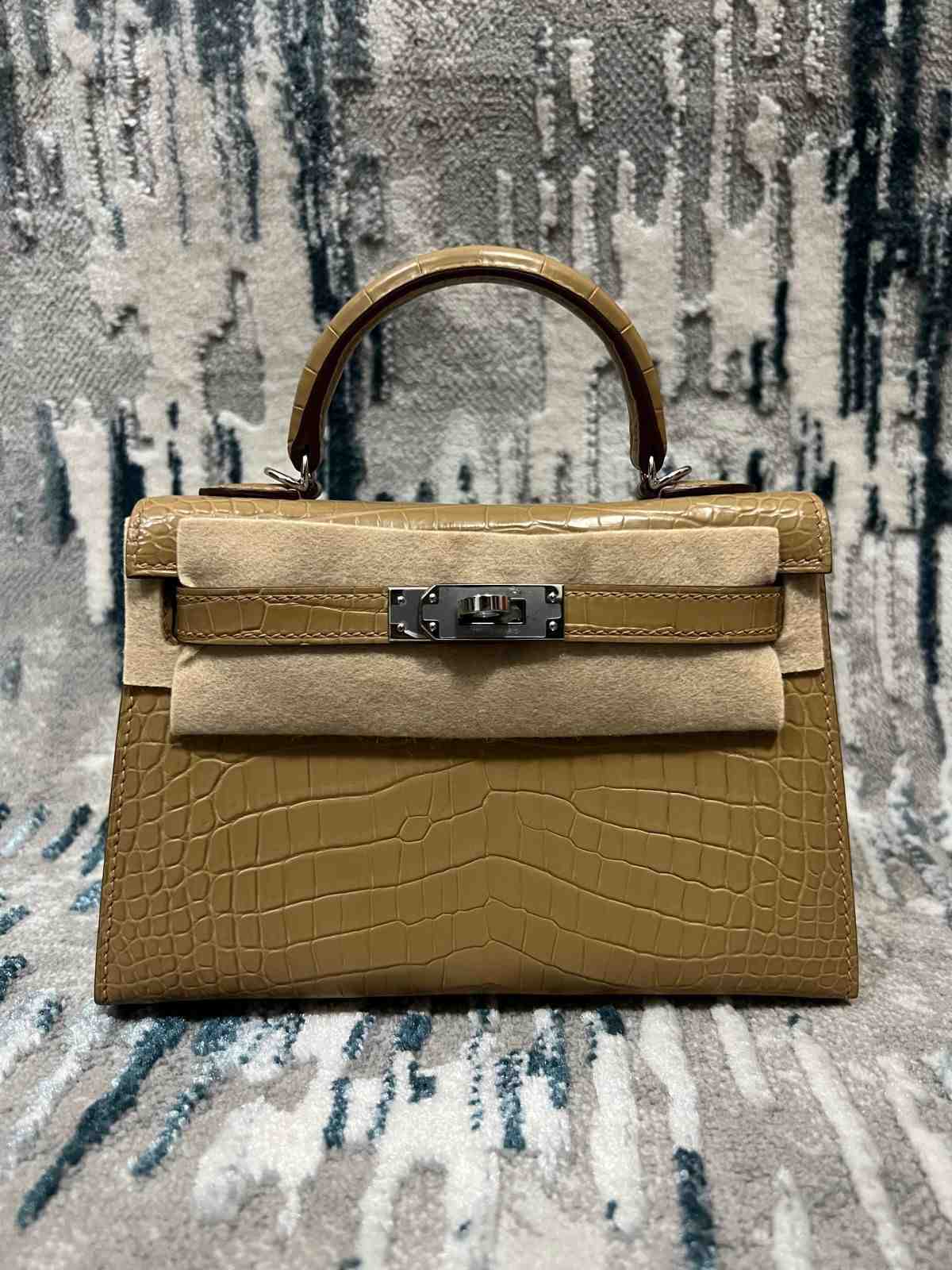 hermes kelly 20 crocodile