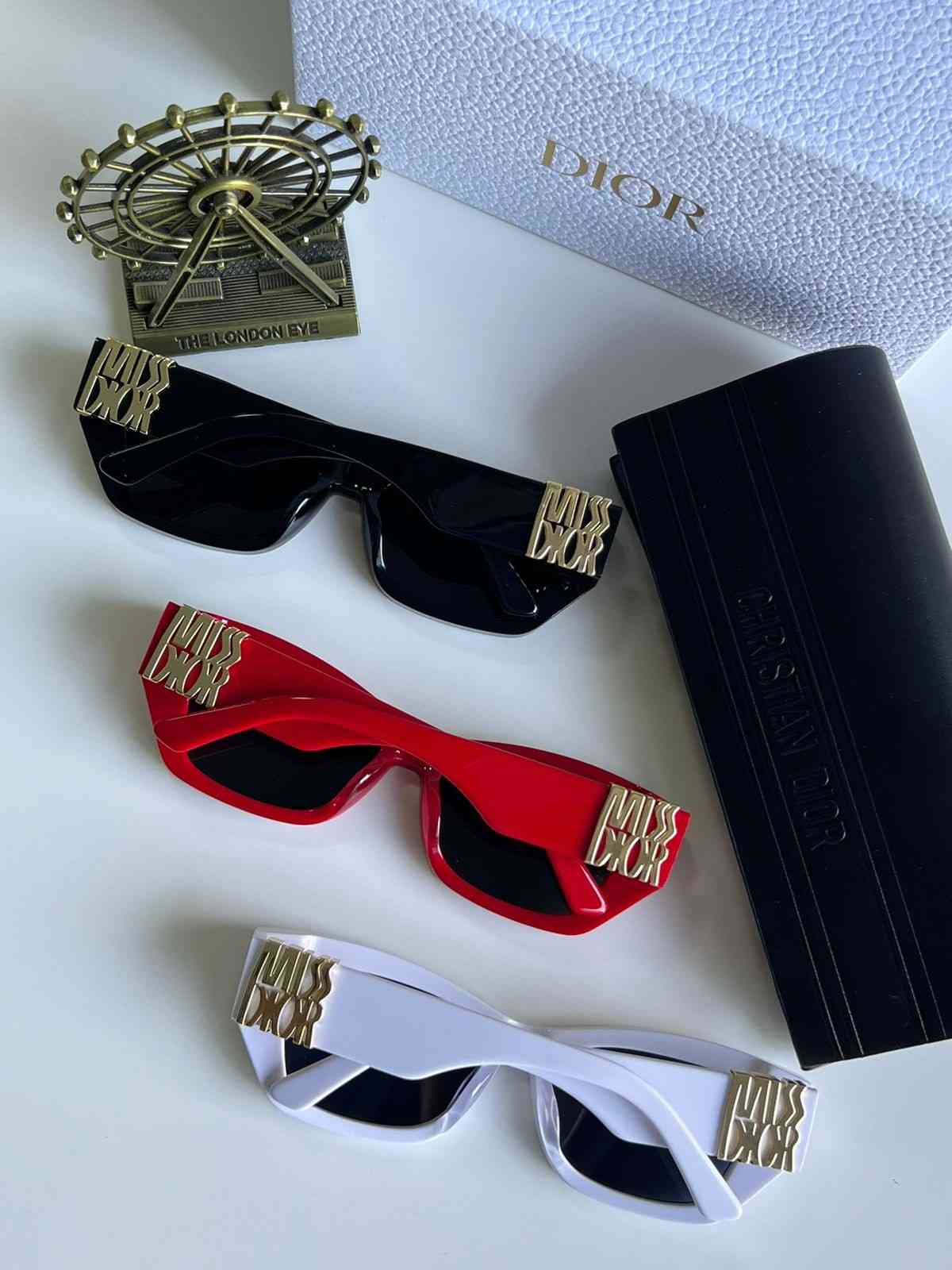 Christian Dior MissDior S1F Sunglasses For Women - Image 4