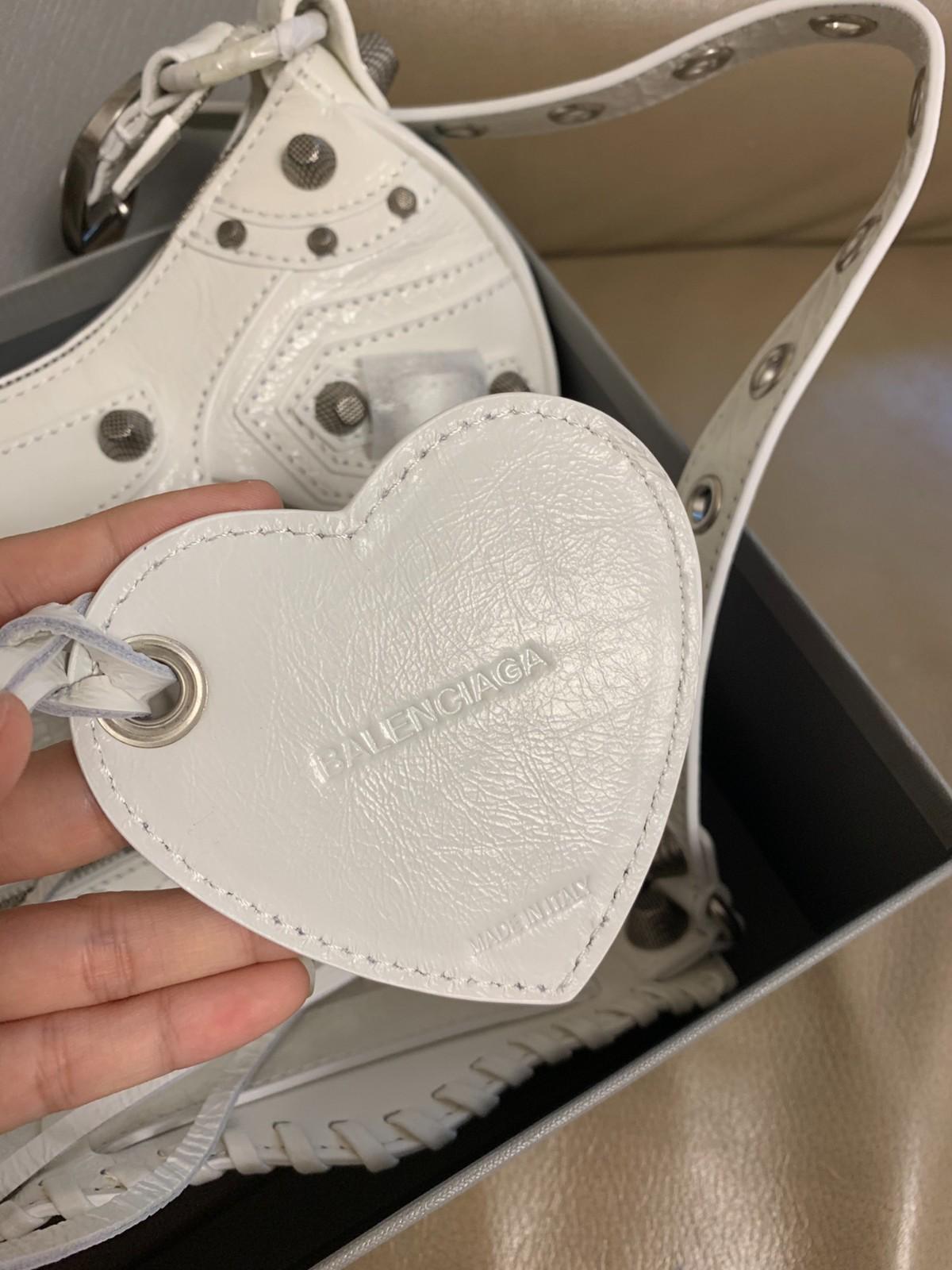 Balenciaga Le Cagole White Shoulder Bag - Image 7