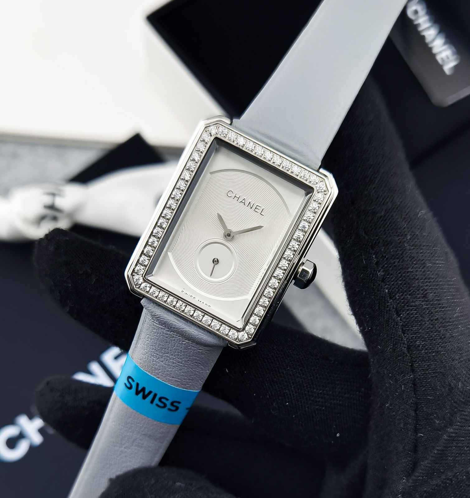 chanel boyfriend watch