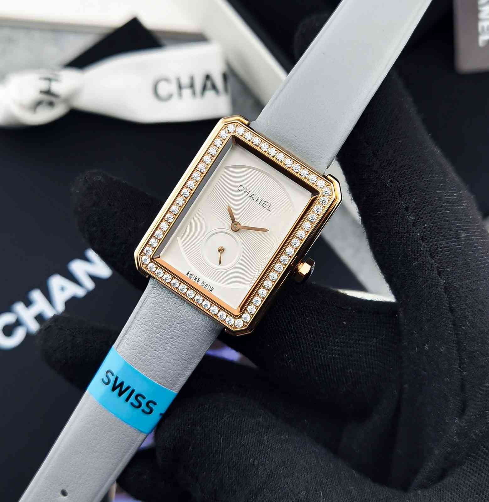 chanel boyfriend watch