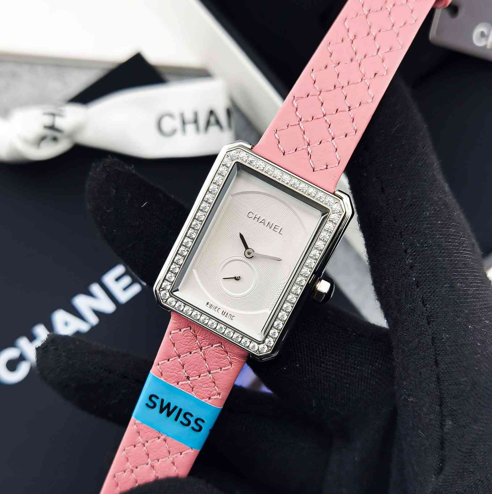 chanel boyfriend watch