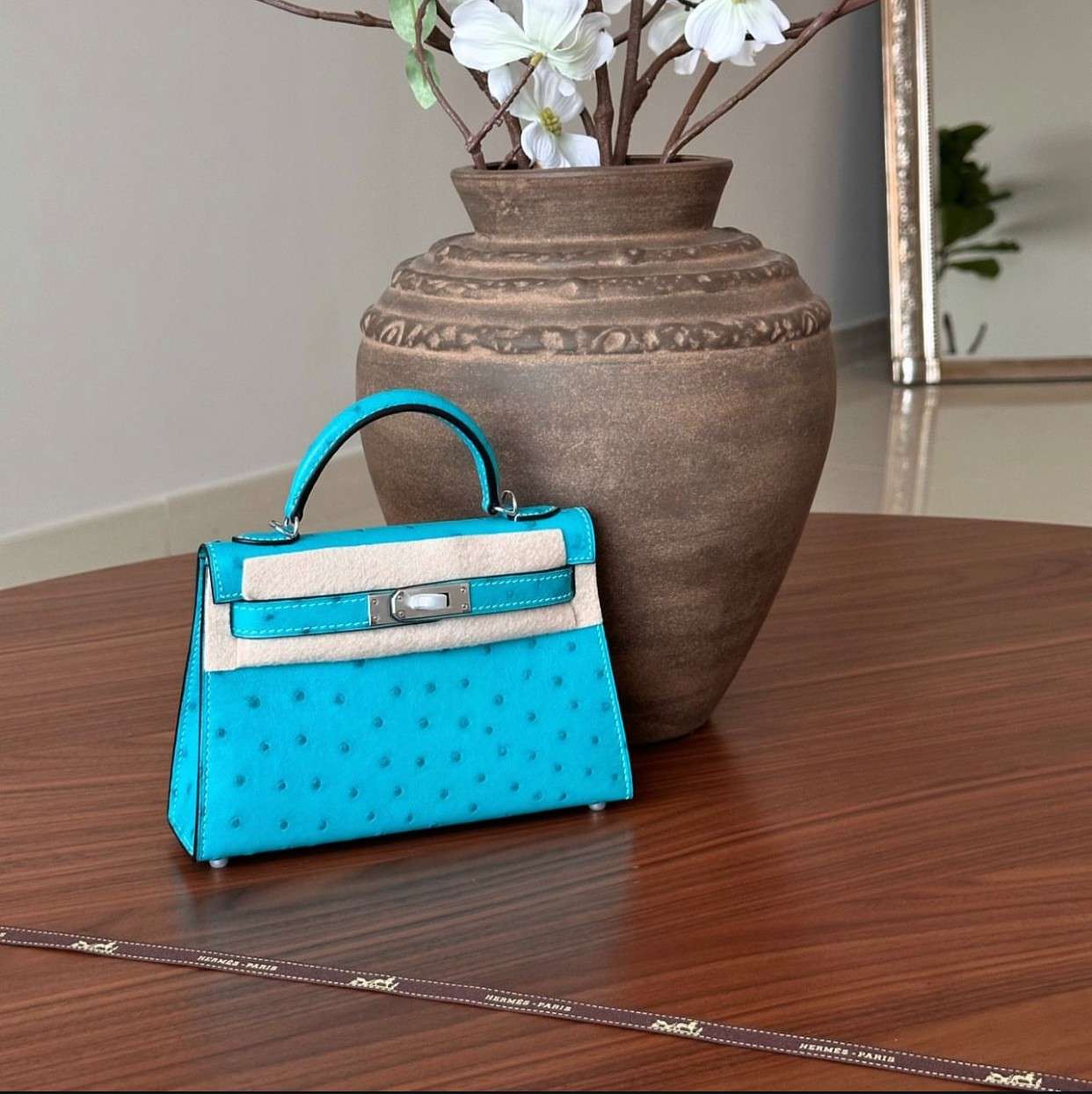 hermes kelly 20 ostrich