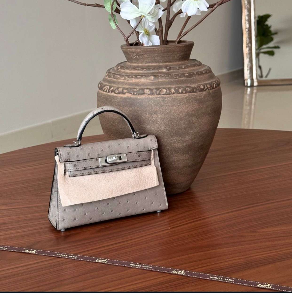 hermes kelly 20 ostrich