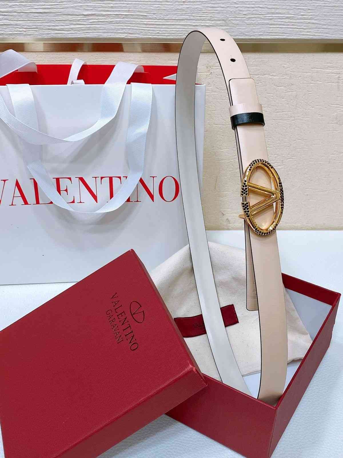 valentino bold edition belt
