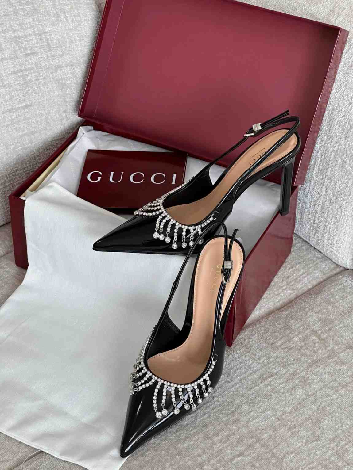 gucci crystal embellished black pumps