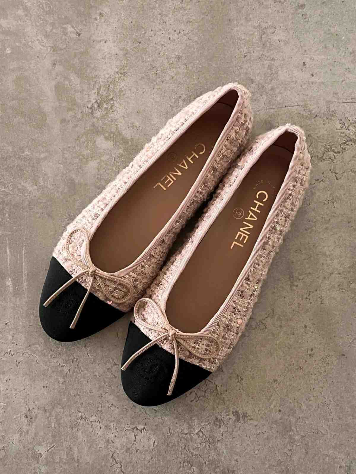 chanel tweed ballet flats pink