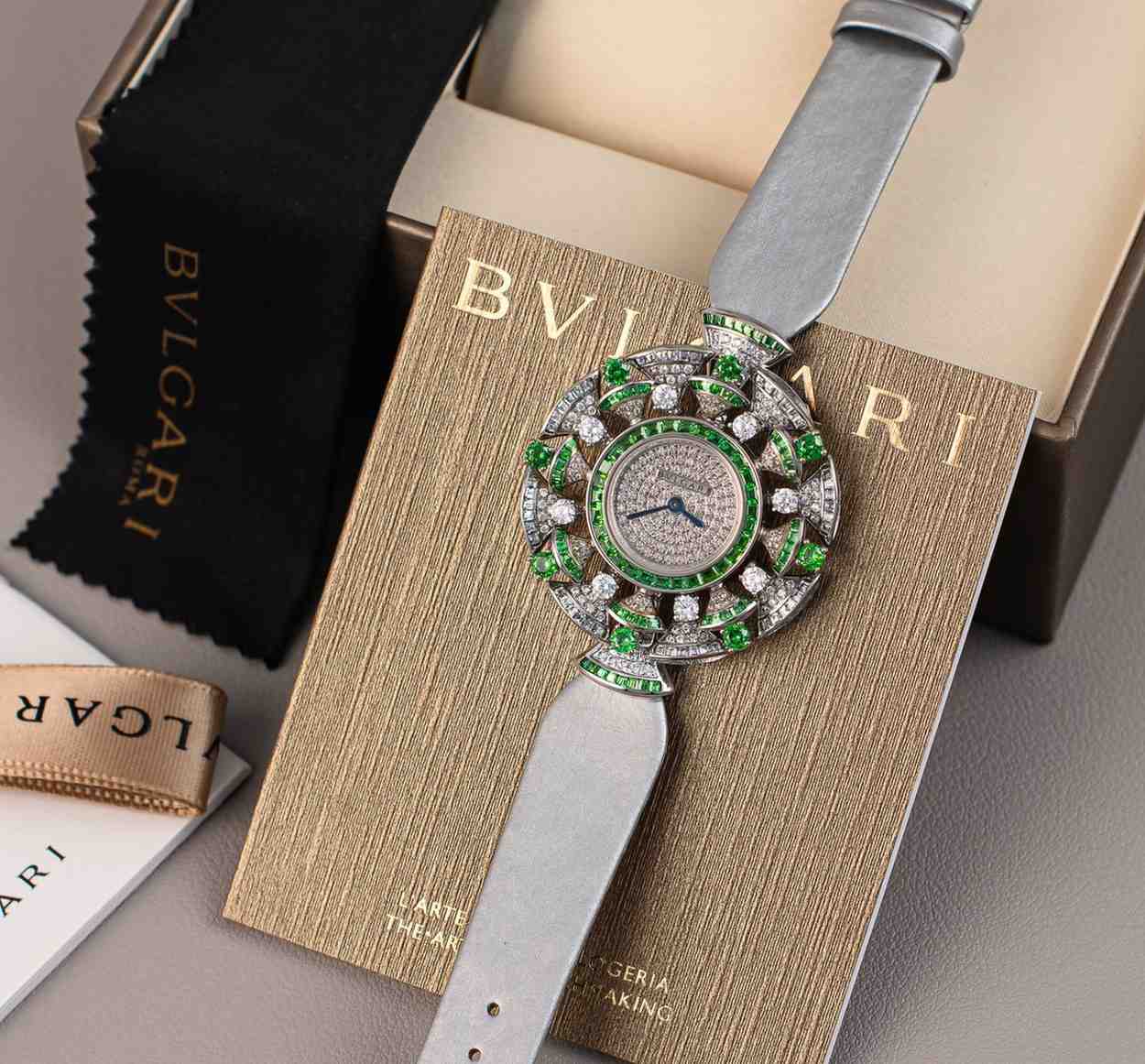 bulgari diva watch white