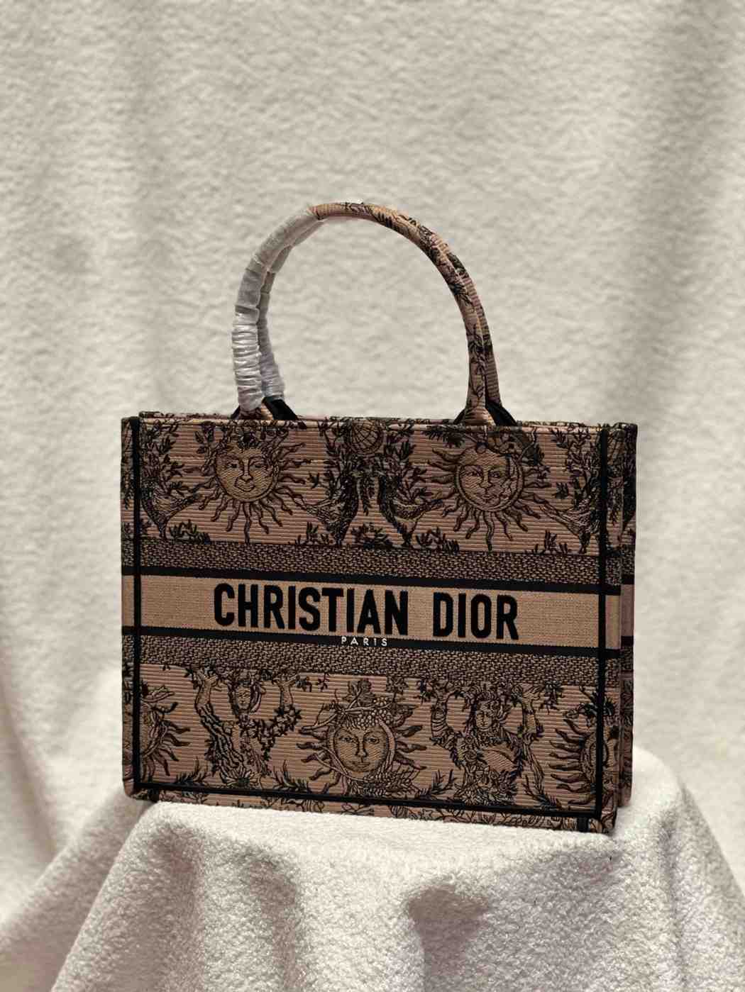 dior book tote embroidered bag