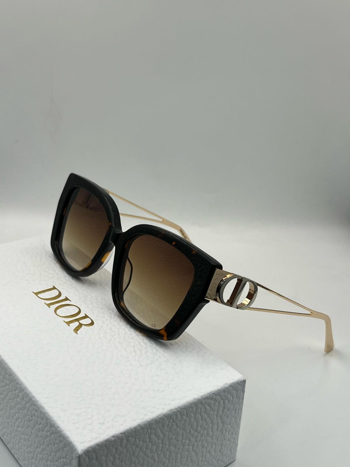 dior 30Montaigne S13F sunglasses black