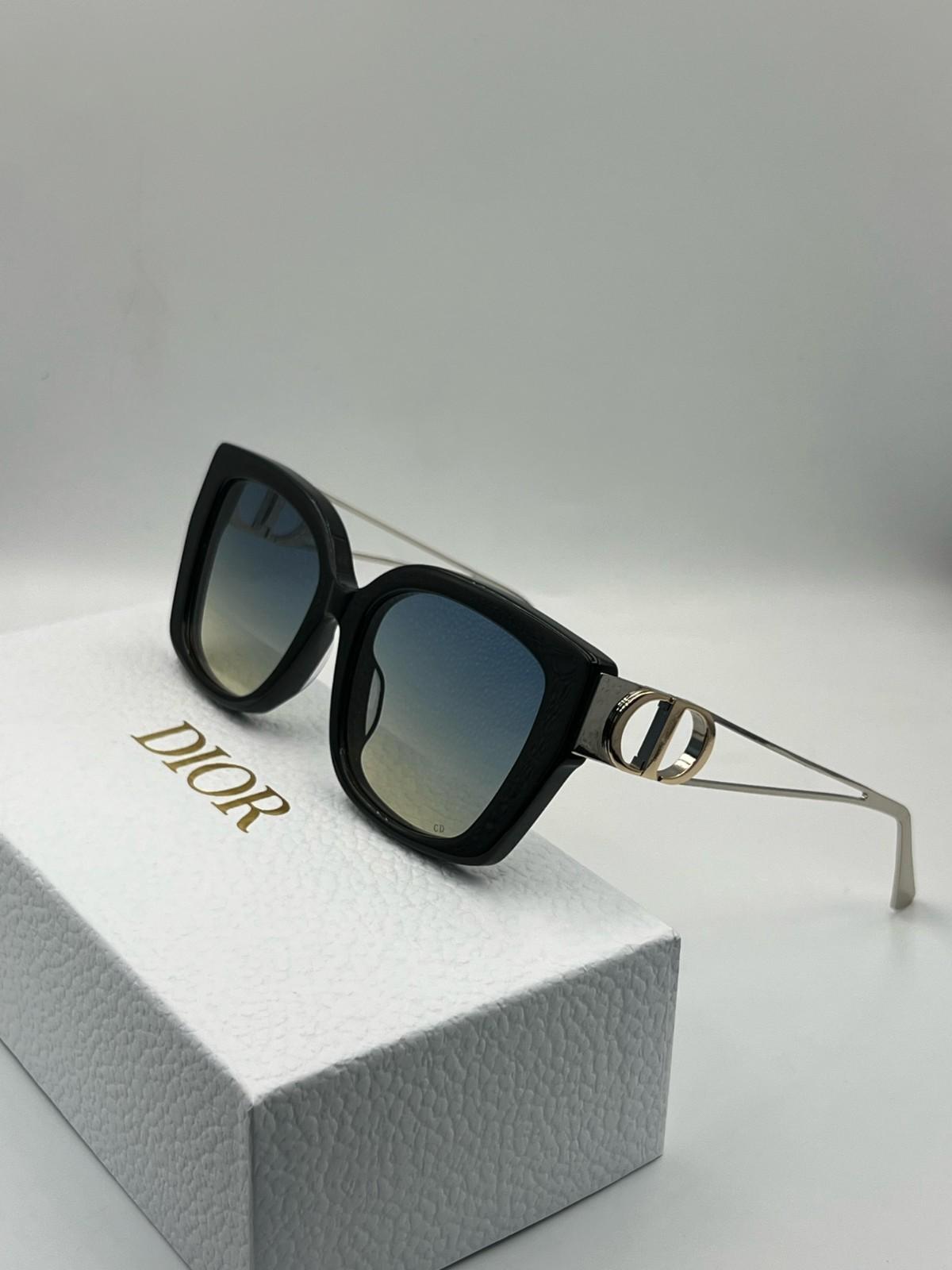 dior 30Montaigne S13F sunglasses black