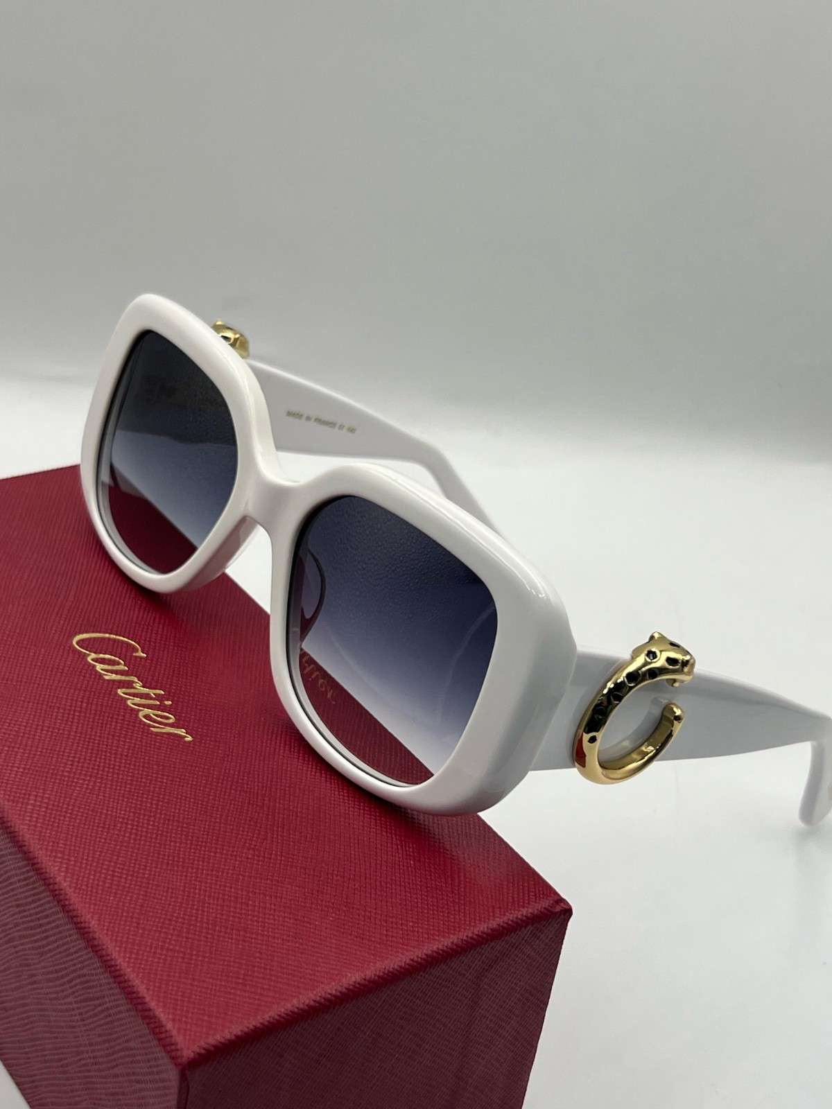 Panthère De Cartier Square Sunglasses white