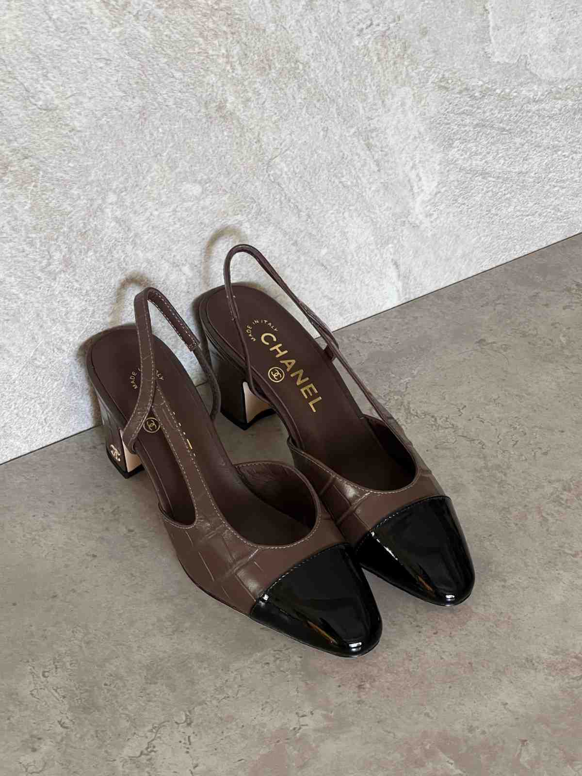 Chanel Leather CC Embossed Slingback Shoes Grey