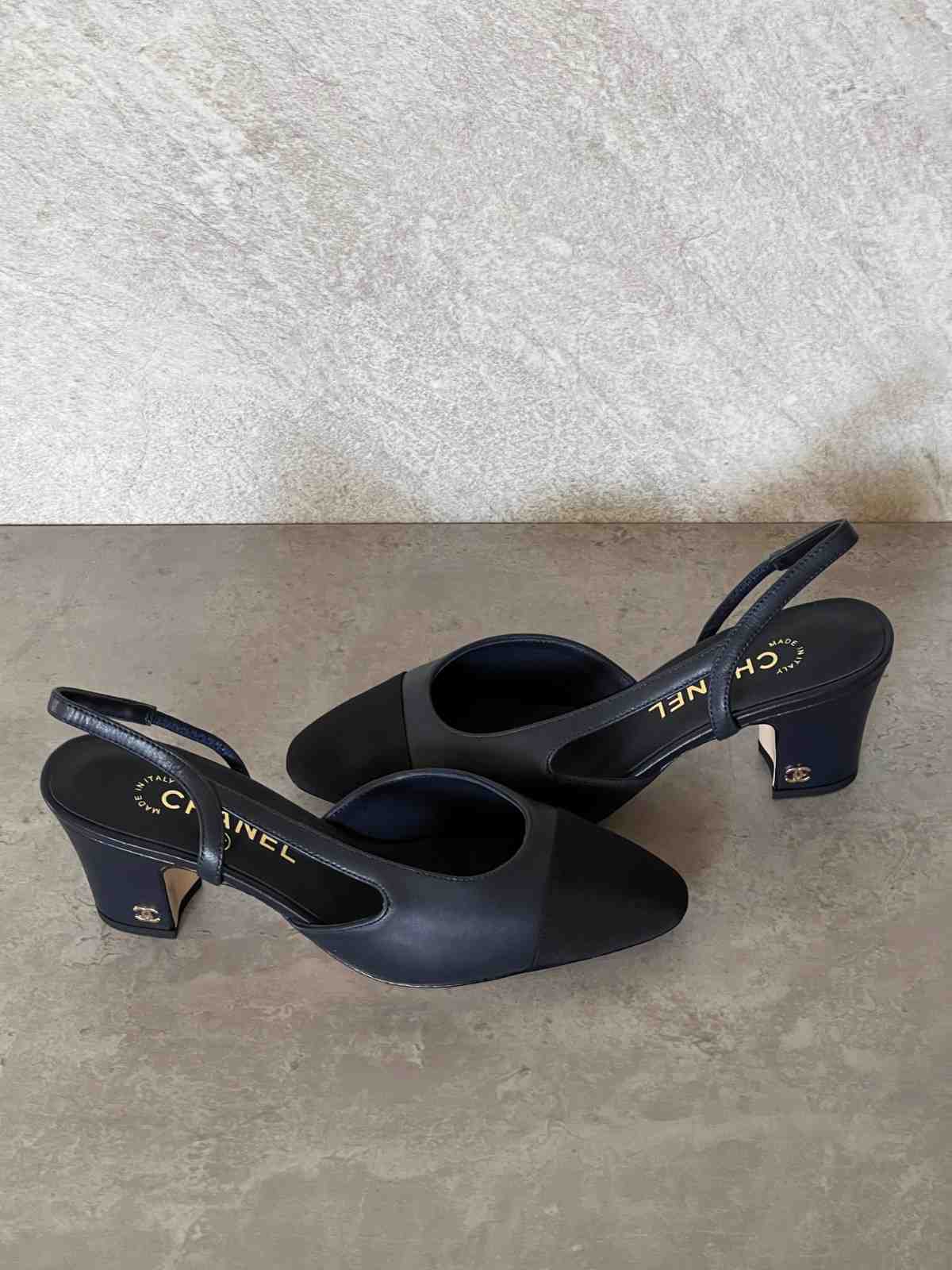 Chanel Leather CC Embossed Slingback Shoes Black