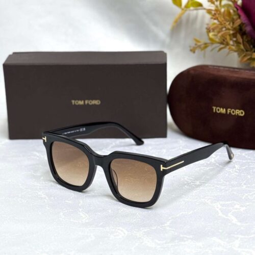 TOM FORD Eyewear Leigh sunglasses Black