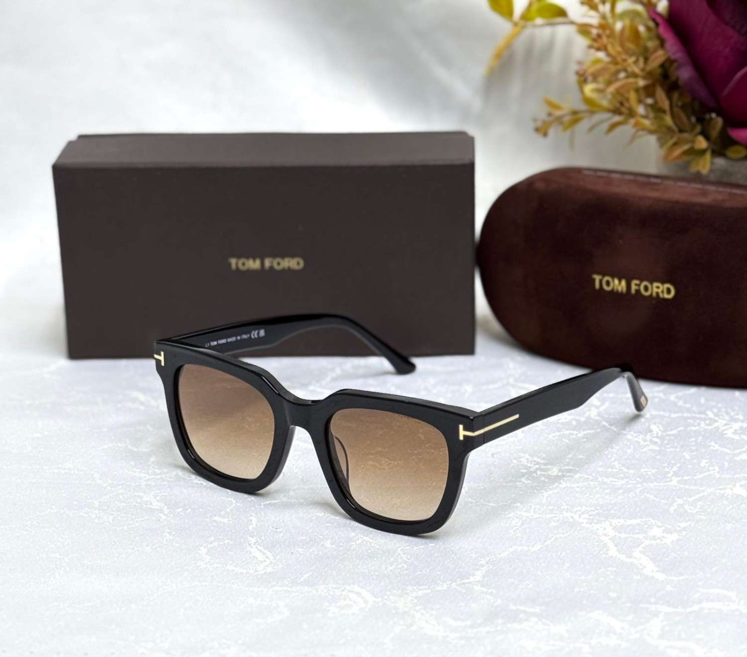 TOM FORD Eyewear Leigh sunglasses Black