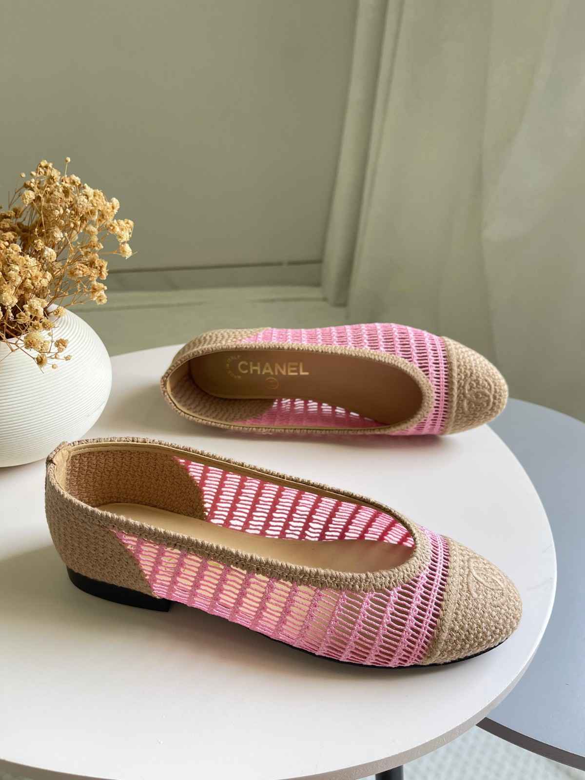 Chanel Raffia Beige Ballet flats Pink