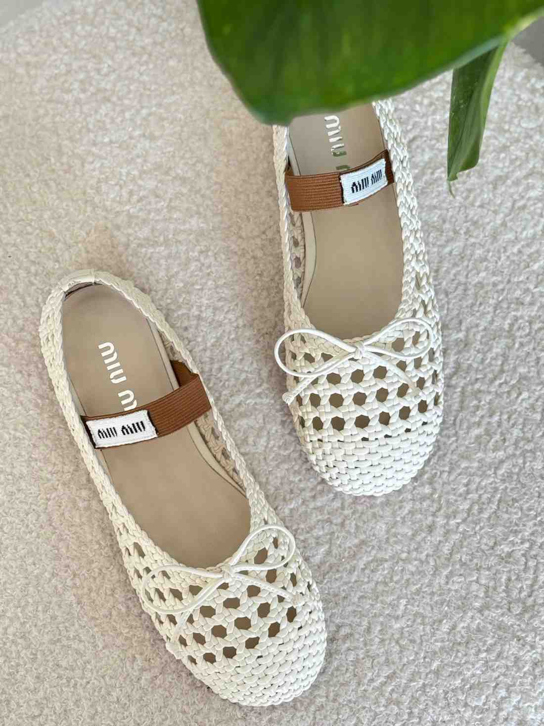 Miu Miu Ballerinas Flats White