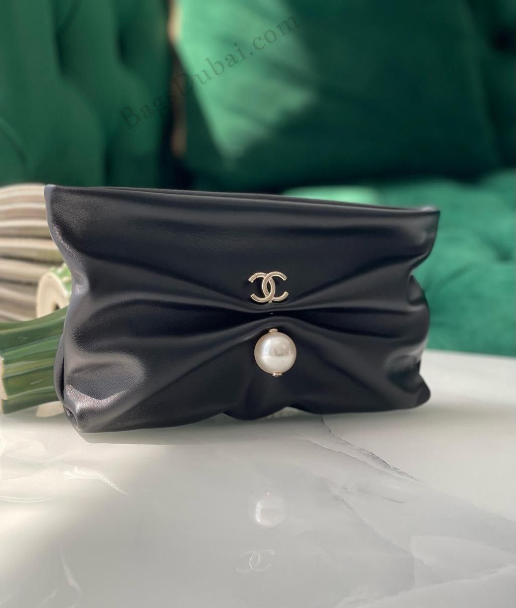 Chanel Clutch Pearl Crush Black