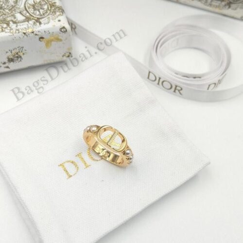 Dior 30 Montaigne Ring Golden