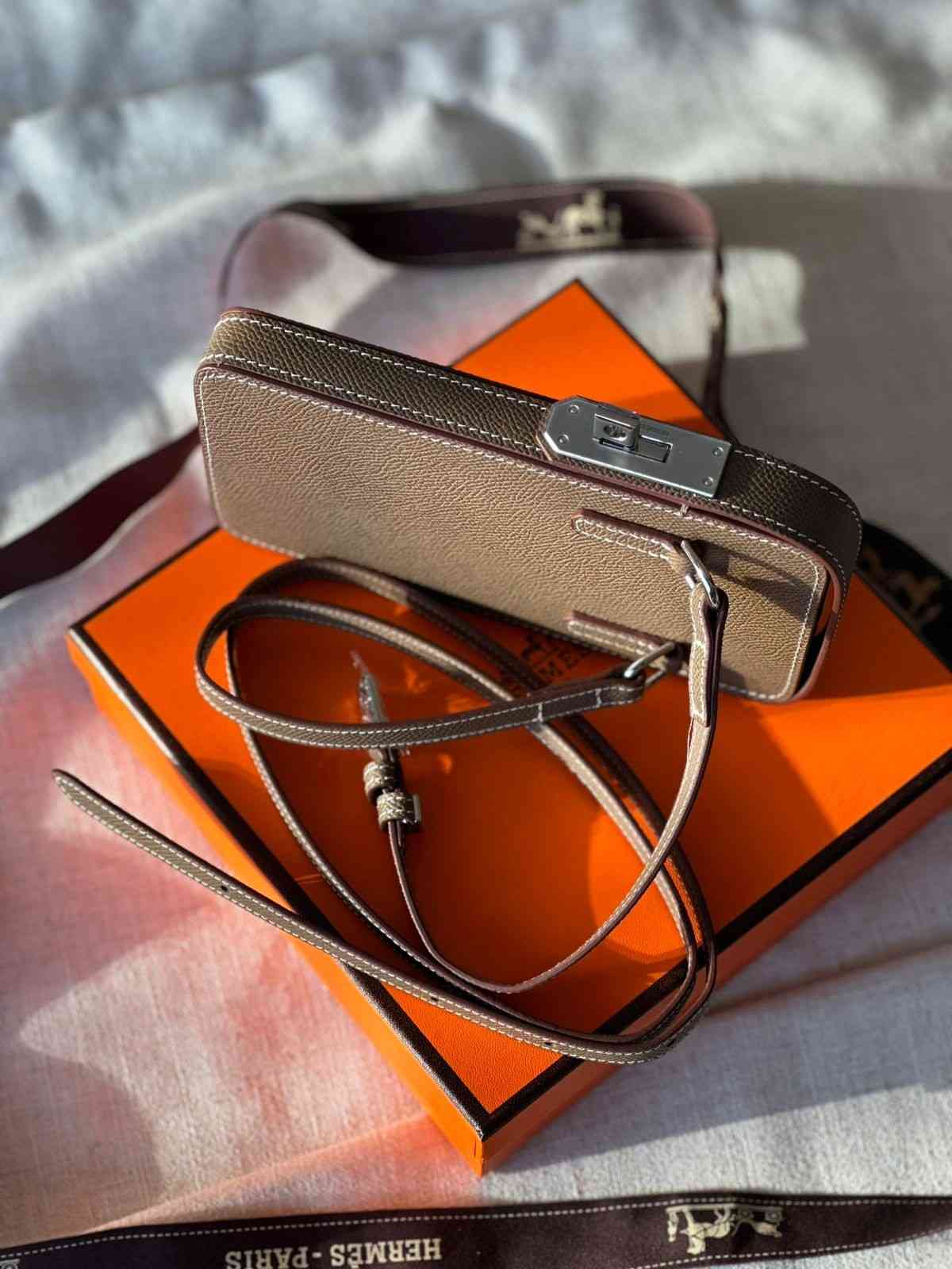 Hermes Wallet Hac A Box Phone Case Dark Brown