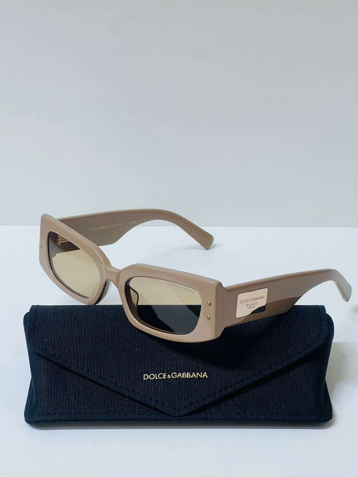 Dolce Gabbana Sunglasses DG Plaque Rectangle Brown