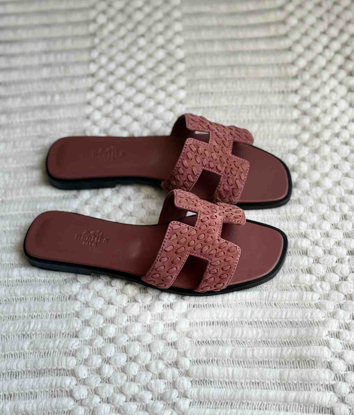 Hermes Oran Sandals Suede Leather pink