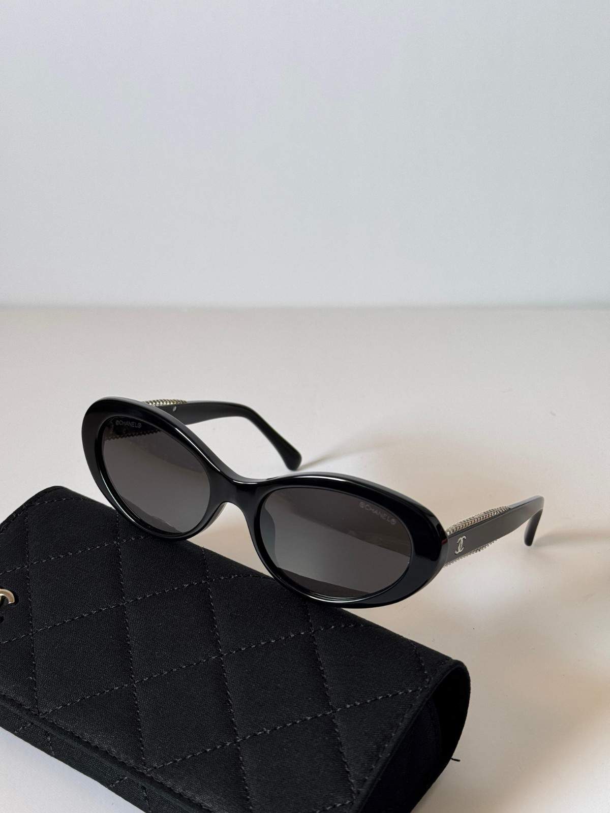 Chanel Sunglasses Oval Chain Acetate Black