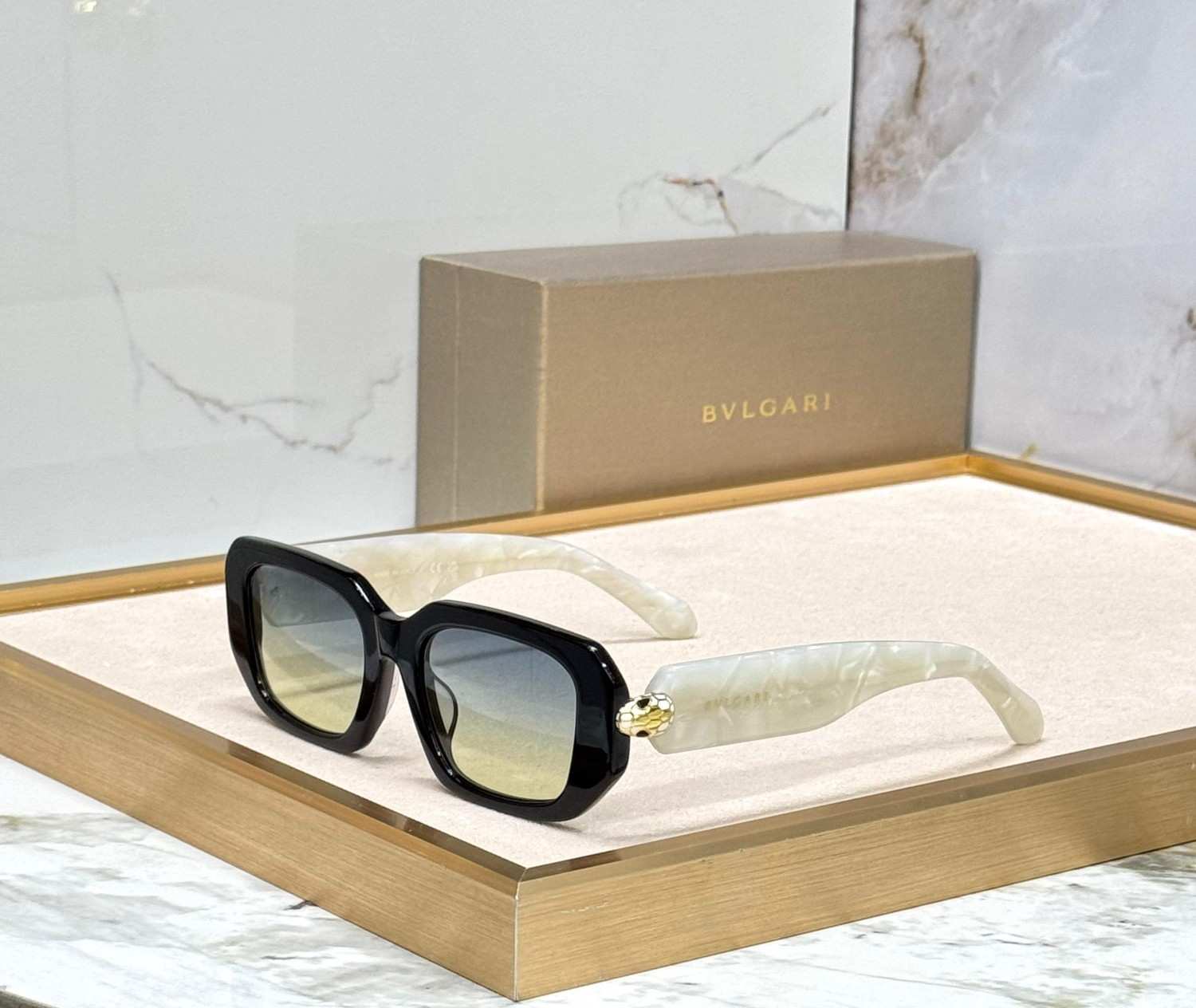 BVLGARI Serpenti Sunglasses Rectangular White